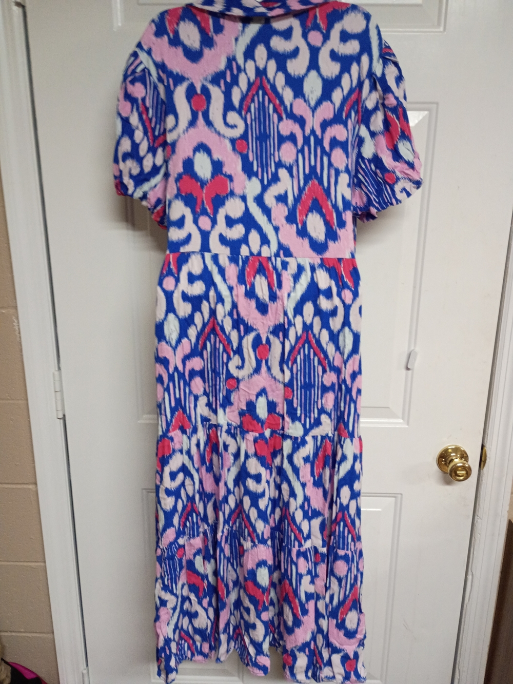 π€ π¦crown & ivy Blue Pink Abstract Maxi Dress - Picture 5 of 13